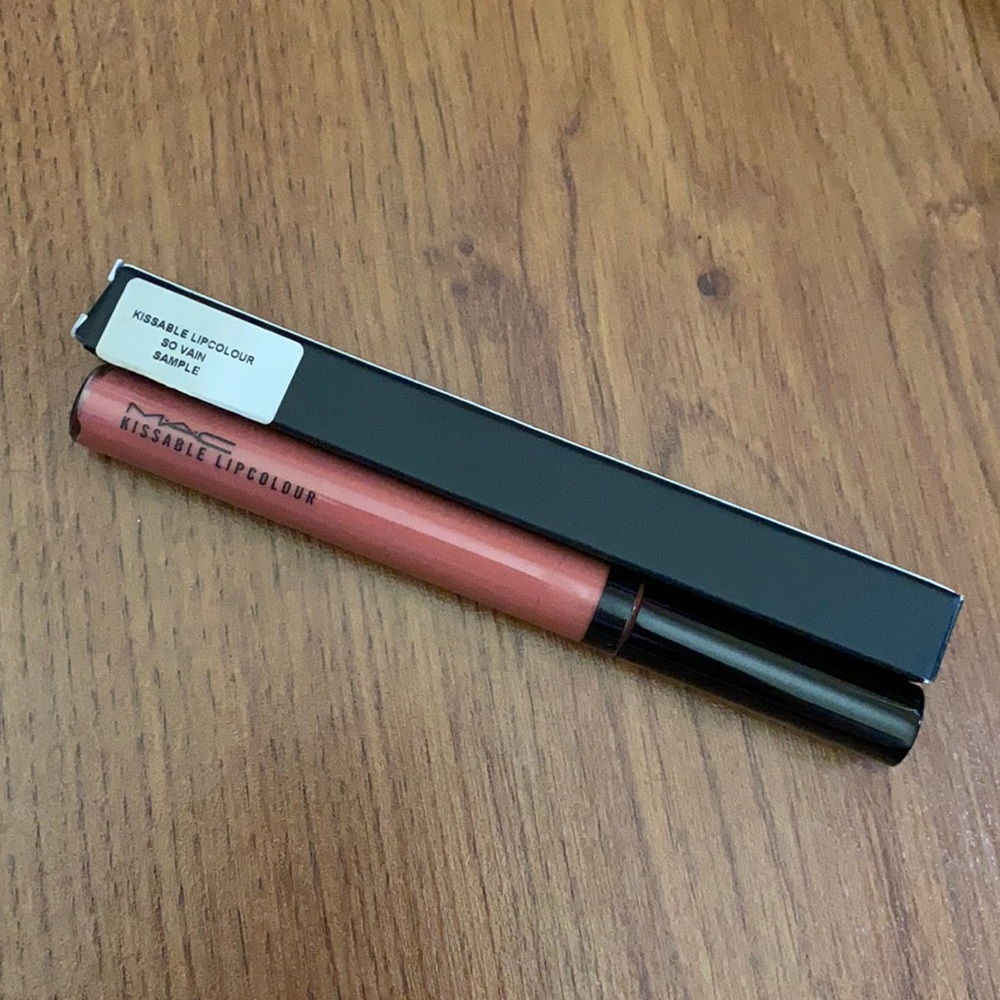 MAC Kissable Lip ‘So Vain’ - RARE!